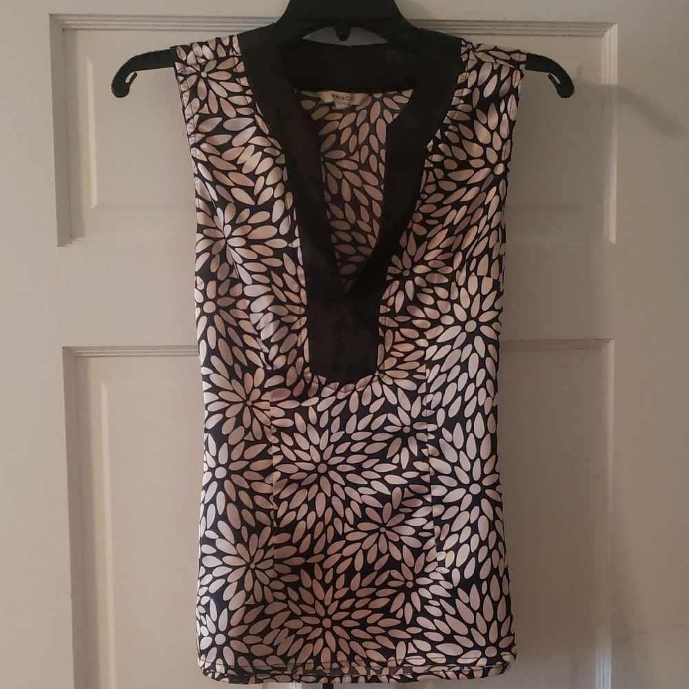 RW&CO. Black and Pink Floral Blouse